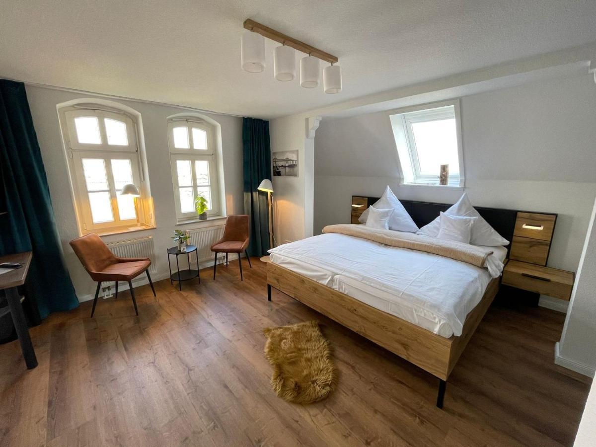 Kanal-Haus "Das Gaestehaus Direkt Am Nok" Osterrönfeld Buitenkant foto