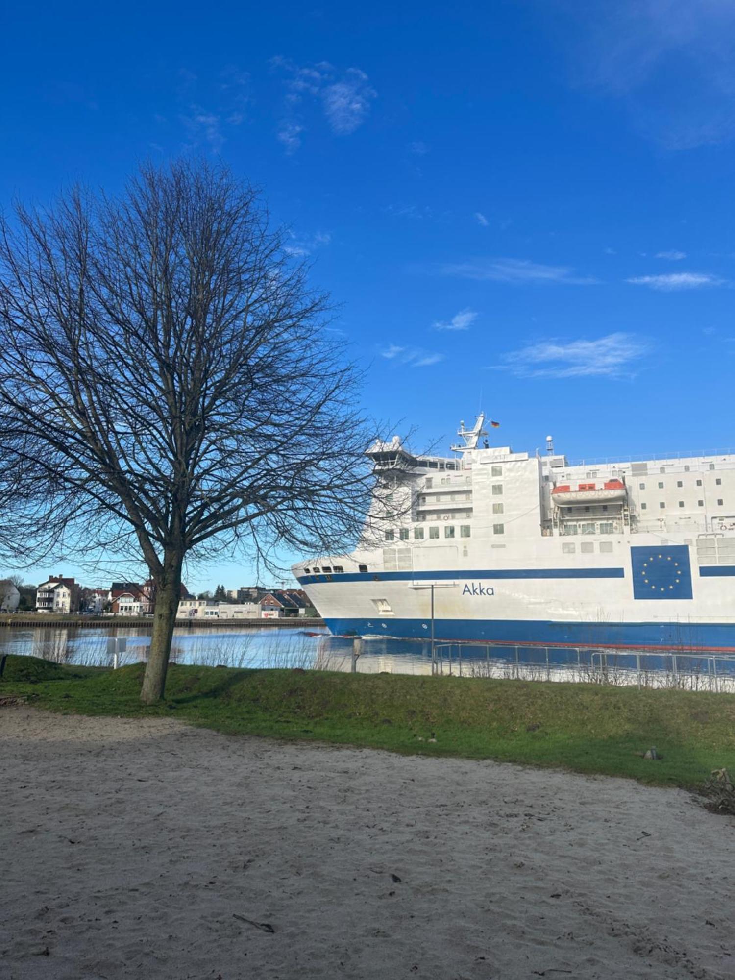 Kanal-Haus "Das Gaestehaus Direkt Am Nok" Osterrönfeld Buitenkant foto