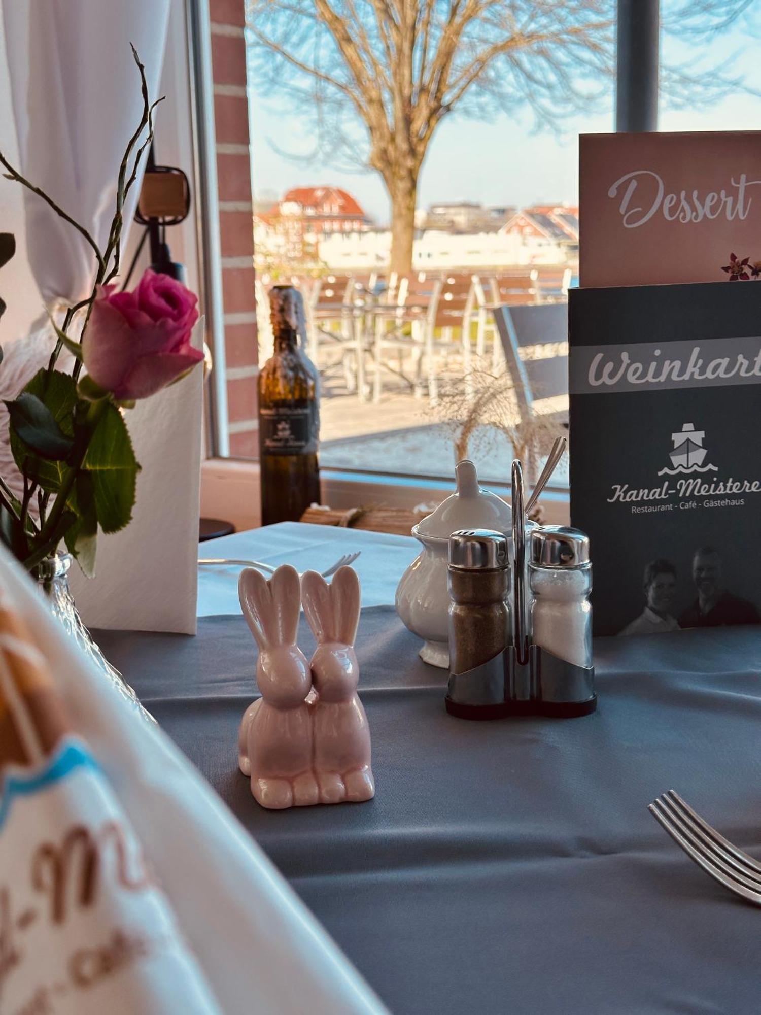Kanal-Haus "Das Gaestehaus Direkt Am Nok" Osterrönfeld Buitenkant foto