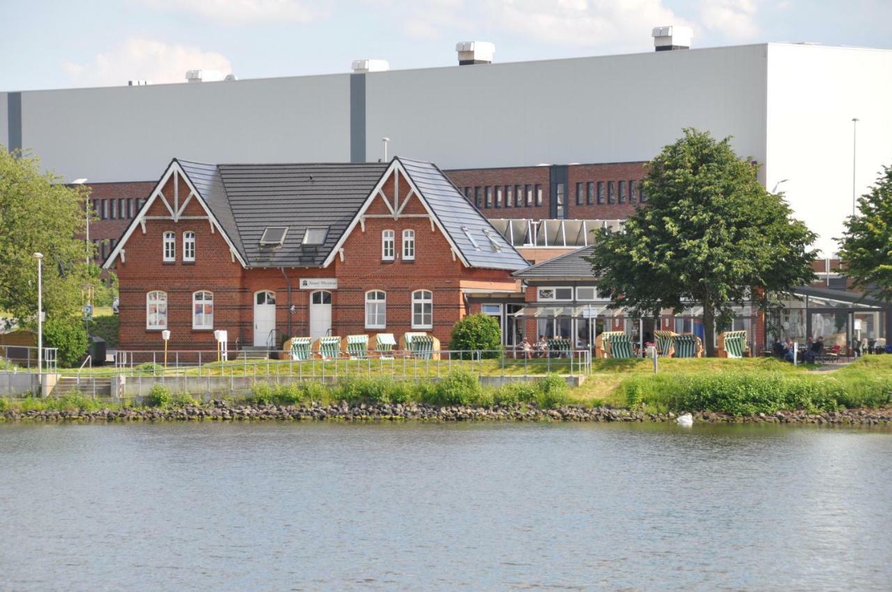 Kanal-Haus "Das Gaestehaus Direkt Am Nok" Osterrönfeld Buitenkant foto